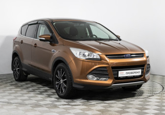 Подержанный автомобиль Ford Kuga 2016 года (3 фото)
