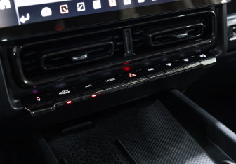 Подержанный автомобиль Haval H9 2024 года (34 фото)