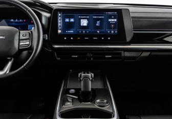 Подержанный автомобиль Haval H3 2024 года (15 фото)