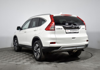 Подержанный автомобиль Honda CR-V 2015 года (7 фото)