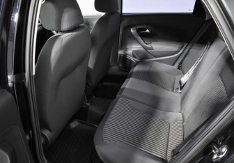 Подержанный автомобиль Volkswagen Polo Sedan 2011 года (11 фото)