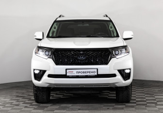 Подержанный автомобиль Toyota Land Cruiser Prado 2021 года (4 фото)