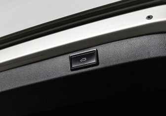 Подержанный автомобиль Skoda Karoq 2020 года (18 фото)