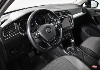 Подержанный автомобиль Volkswagen Tiguan 2017 года (9 фото)