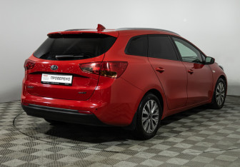 Подержанный автомобиль Kia Ceed Wagon 2017 года (5 фото)
