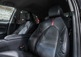 Подержанный автомобиль Toyota Camry Sedan 2021 года (12 фото)