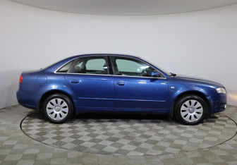 Подержанный автомобиль Audi A4 Sedan 2006 года (4 фото)