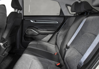 Подержанный автомобиль Geely Emgrand 2023 года (12 фото)