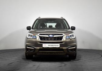 Подержанный автомобиль Subaru Forester Suv 2017 года (2 фото)