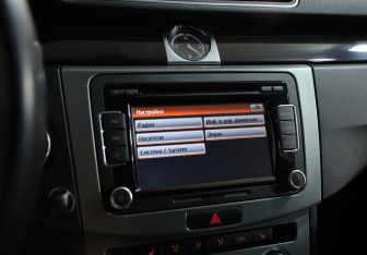 Подержанный автомобиль Volkswagen Passat CC 2012 года (13 фото)
