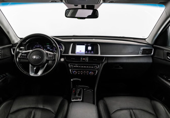 Подержанный автомобиль Kia Optima Sedan 2019 года (10 фото)