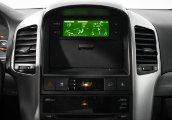 Подержанный автомобиль Chevrolet Captiva 2008 года (16 фото)