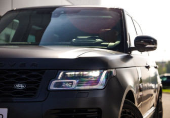 Подержанный автомобиль Land Rover Range Rover 2020 года (2 фото)