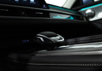 Подержанный автомобиль Chery Arrizo 8 2023 года (22 фото)