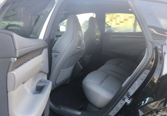 Новый Zeekr 001 2024 (16 фото)