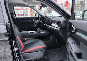 Подержанный автомобиль Haval H3 2024 года (16 фото)