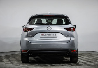 Подержанный автомобиль Mazda CX-5 2018 года (6 фото)