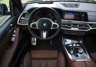 Подержанный автомобиль BMW X7 2019 года (15 фото)