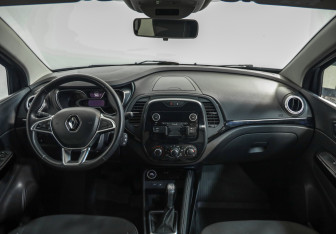 Подержанный автомобиль Renault Kaptur 2021 года (9 фото)