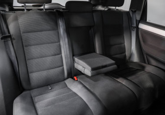 Подержанный автомобиль Volkswagen Touareg 2009 года (21 фото)