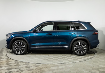 Подержанный автомобиль Geely Monjaro 2024 года (27 фото)