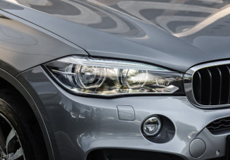 Подержанный автомобиль BMW X6 2017 года (11 фото)