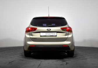 Подержанный автомобиль Kia Ceed Wagon 2013 года (6 фото)