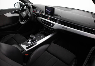 Подержанный автомобиль Audi A4 Sedan 2017 года (18 фото)