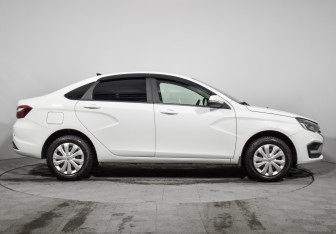 Подержанный автомобиль LADA (ВАЗ) Vesta Sedan 2023 года (4 фото)