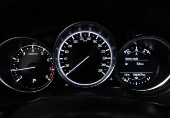 Подержанный автомобиль Mazda CX-5 2021 года (12 фото)