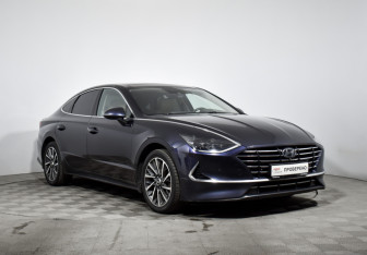 Подержанный автомобиль Hyundai Sonata 2020 года (3 фото)