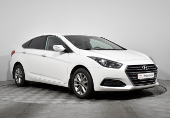 Подержанный автомобиль Hyundai i40 Sedan 2016 года (3 фото)