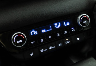 Подержанный автомобиль Hyundai Elantra Sedan 2021 года (15 фото)