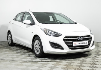 Подержанный автомобиль Hyundai i30 Hatchback 2015 года (3 фото)
