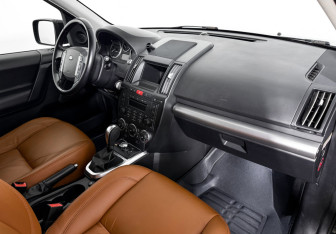 Подержанный автомобиль Land Rover Freelander 2012 года (14 фото)