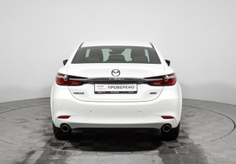 Подержанный автомобиль Mazda 6 Sedan 2018 года (6 фото)