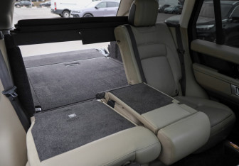 Подержанный автомобиль Land Rover Range Rover 2022 года (35 фото)