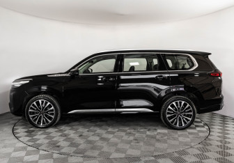 Подержанный автомобиль Exeed VX 2023 года (9 фото)