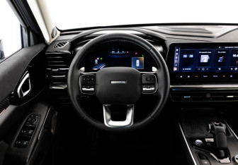 Подержанный автомобиль Haval H3 2024 года (14 фото)