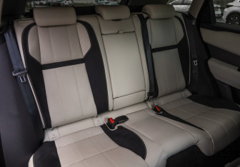 Подержанный автомобиль Land Rover Range Rover Velar 2020 года (31 фото)