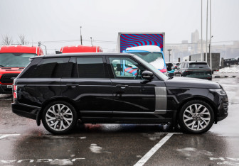 Подержанный автомобиль Land Rover Range Rover 2018 года (5 фото)