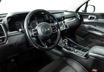 Подержанный автомобиль Kia Sorento 2020 года (11 фото)
