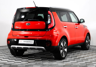 Подержанный автомобиль Kia Soul 2017 года (6 фото)