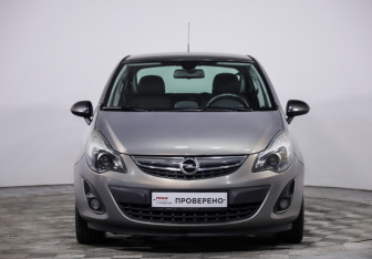Подержанный автомобиль Opel Corsa 2013 года (2 фото)