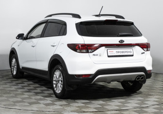 Подержанный автомобиль Kia Rio Hatchback 2020 года (7 фото)