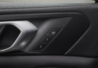 Подержанный автомобиль BMW X5 2019 года (28 фото)