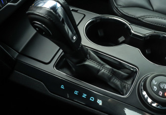 Подержанный автомобиль Ford Explorer 2018 года (12 фото)