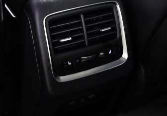 Подержанный автомобиль Geely Atlas Pro 2022 года (26 фото)