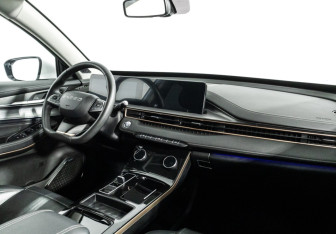 Подержанный автомобиль Exeed LX 2023 года (9 фото)