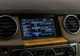 Подержанный автомобиль Land Rover Discovery 2011 года (16 фото)